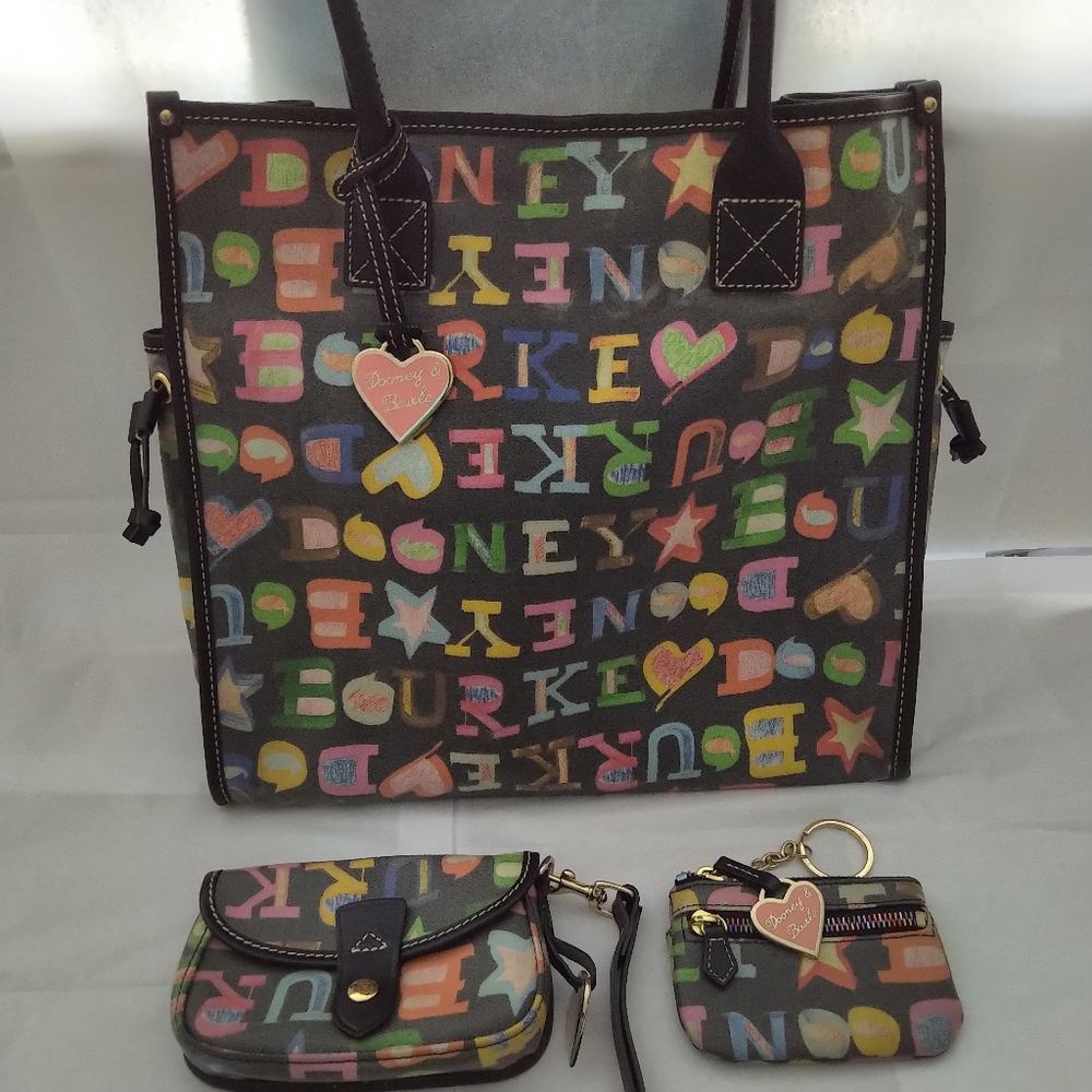 Dooney Black Doodle Set